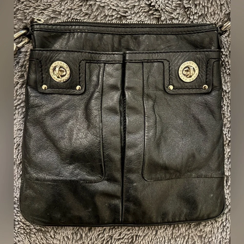 MARC JACOBS Vintage Turn Key Leather Crossbody Bag